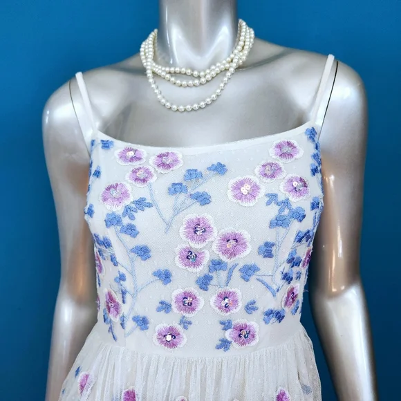 🆕️🪻MAYA DELUXE Floral Embroidered Maxi Dress w/ Sequin Embellishments // (NWT)